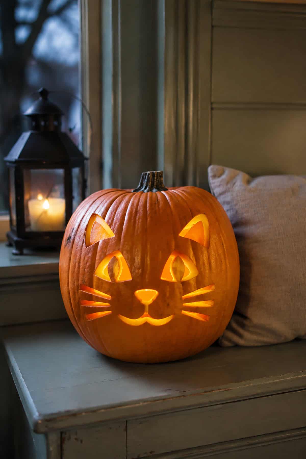 Cute And Simple Cat Pumpkin